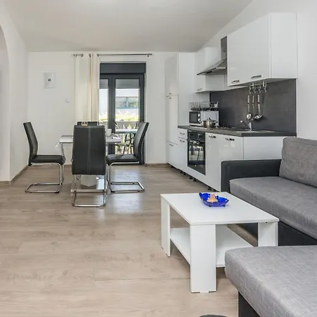 Bilic 2 By Interhome * Vir