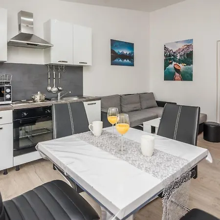 Bilic 2 By Interhome Apartamento